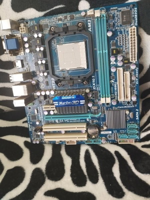 GA-880GM-D2H motherboard like new, Mini ATX for DDR3 and AM3