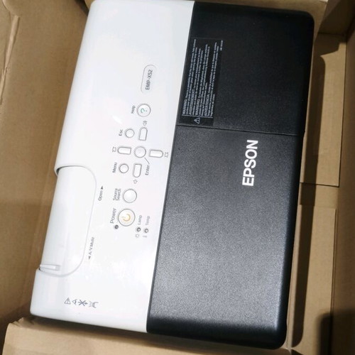 Epson EMP-X52 projector like new