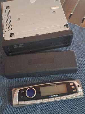Blaupunkt Daytona MP28 car CD radio