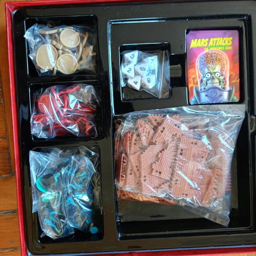 Mars Attacks board game like new by Mantic