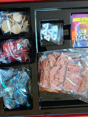 Mars Attacks board game like new by Mantic