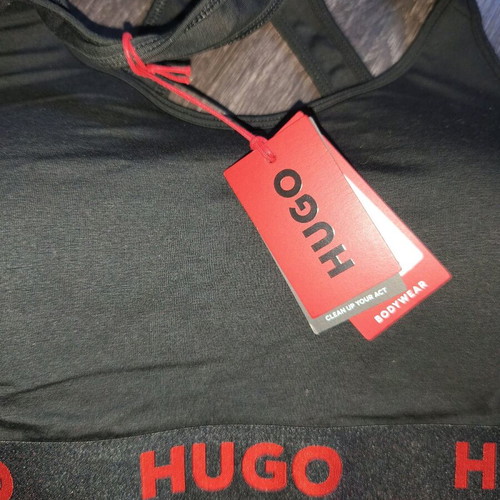 Hugo Boss sports top new, size M, black and red