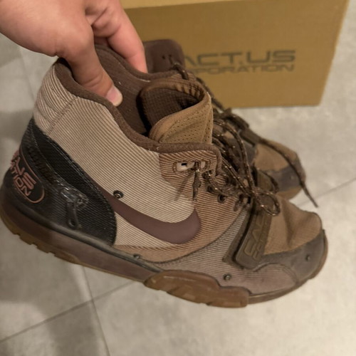 Travis Scott x Nike Trainers used, size 46, brown