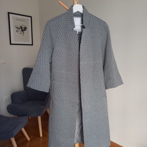 Selected coat used, grey, size M with 3/4 sleeves without buttons