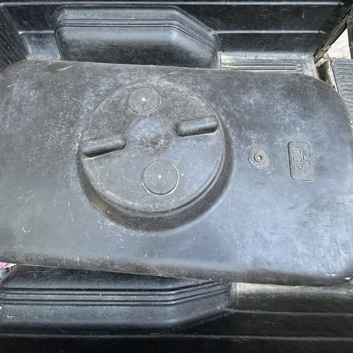 Oil tank 200 liters used with 1-inch valve