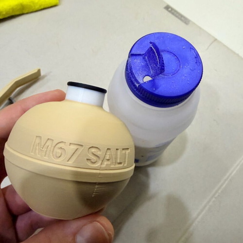 Salt shaker shaped like M67 grenade like new
