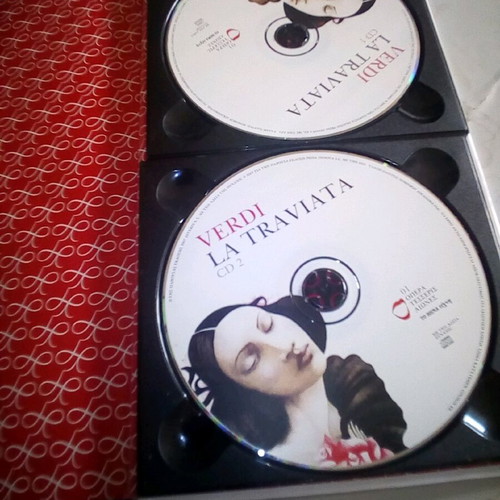 Verdi La Traviata Deluxe Edition box set 2 CDs like new