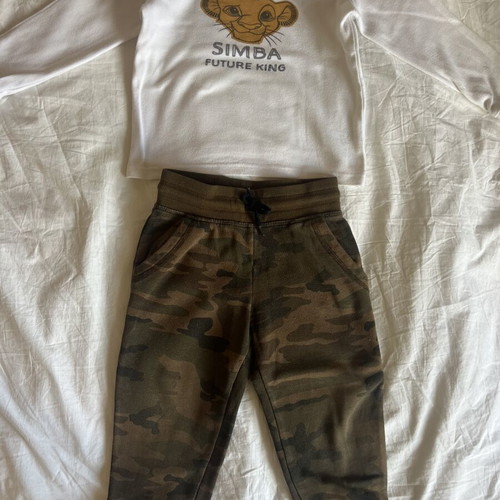 Primark Boys' Tracksuit with Disney Baby Top like new, 2-3 years