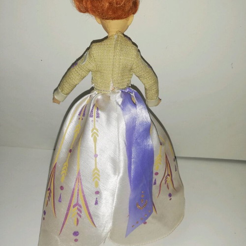 Disney Frozen Anna doll used with many joints and perfect dress
