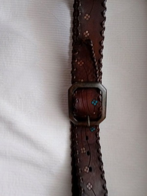 Riccardo Forconi leather belt like new, size 85 with painted flowers