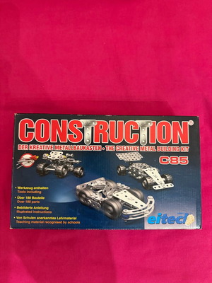 Construction board game like new