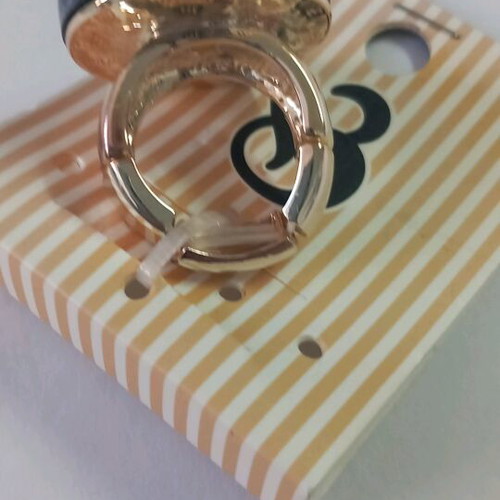 Faux bijoux ring with adjustable size, unused