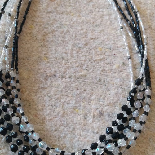 Statement beaded necklace new, black and white