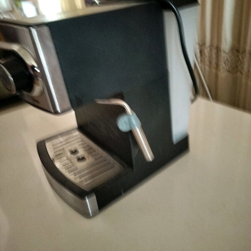 Izzy espresso coffee maker like new