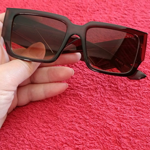 Women's PR 17WS sunglasses like new, brown tortoise with brown degrade lenses