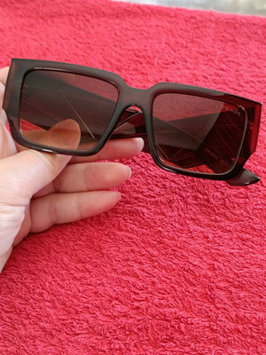Women's PR 17WS sunglasses like new, brown tortoise with brown degrade lenses