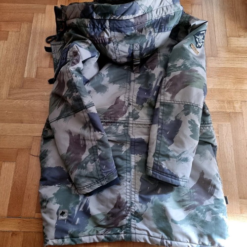 Khujo jacket like new, size Large