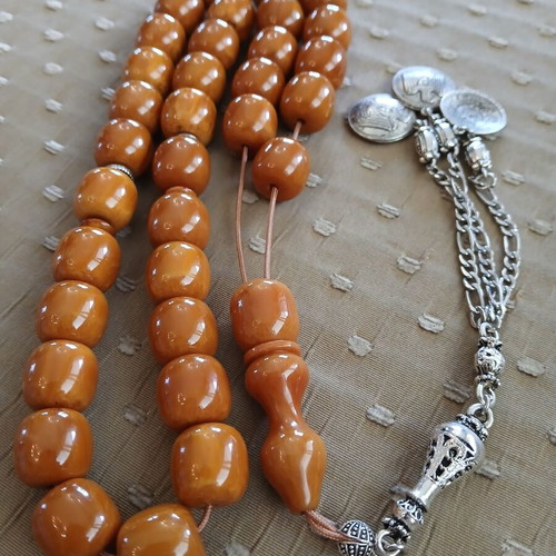 Bakelite komboloi worry beads, 33 beads, traditional oriental finish