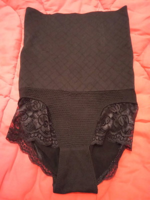 Shaping corset new, black, size medium with lace details