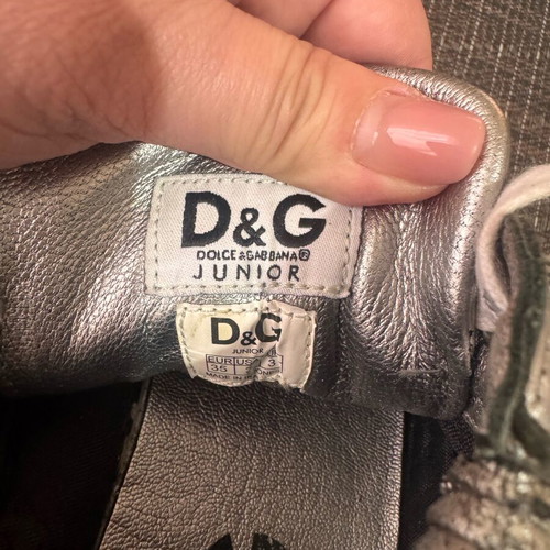 D&G sneakers used, leather colour damage, size 35, sport style