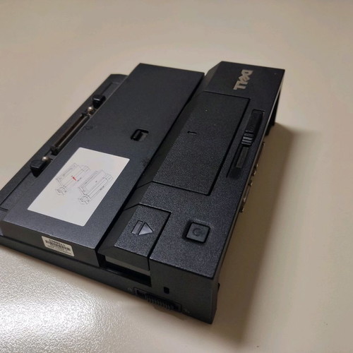 Dell docking station like new, fully functional