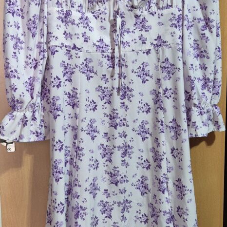 Floral dress Shein like new, white with purple flowers, long sleeves