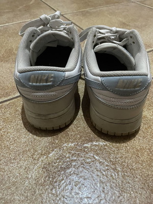 Nike Dunk μεταχειρισμένα παπούτσια, νούμερο 38,5, άσπρο και μπλε