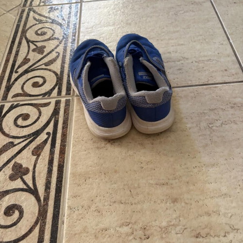 Nike Revolution 3 kids' athletic shoes, size 30, blue