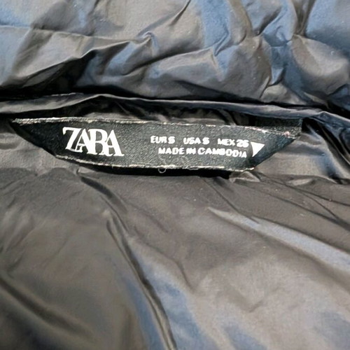 Zara warm vest size S like new, black