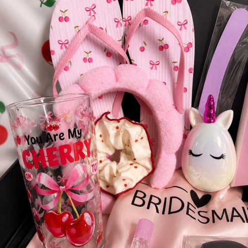 Bridesmaids Gift Box New with Cherry Accessories