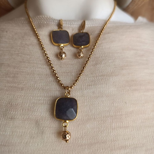 Necklace and earrings set stainless steel gold plated with semi-precious stones and anthracite color, new
