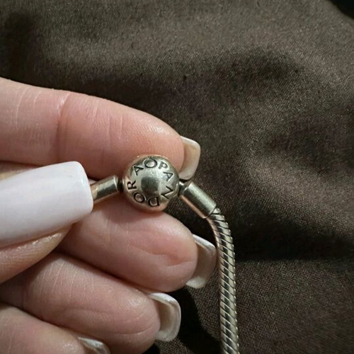 Pandora bracelet No.18 like new, size 18 cm