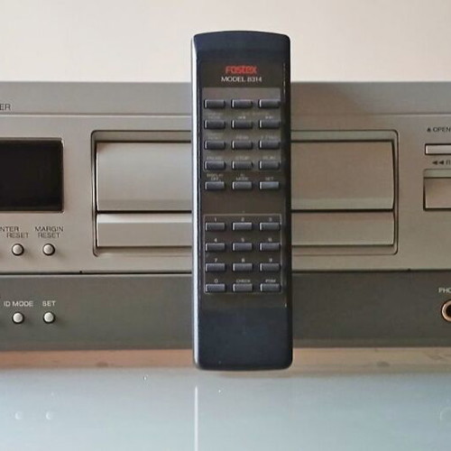 Fostex D5 Digital DAT Master Recorder like new