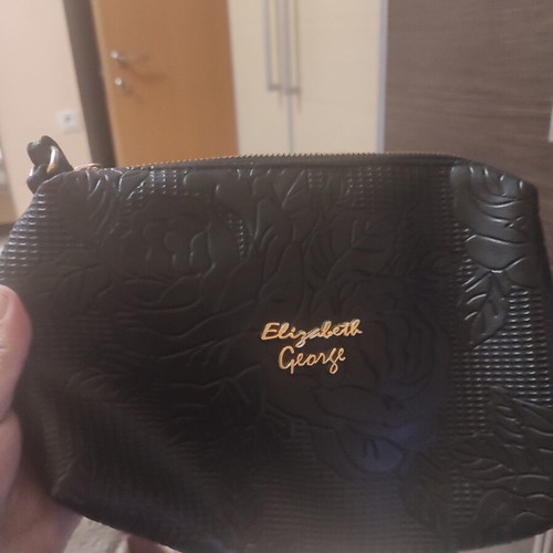 Handbag like new, black