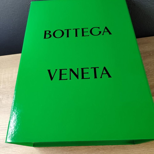 Bottega Veneta paper bag and empty shoe box used