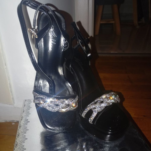 Platform sandals new, black with rhinestones on front strap