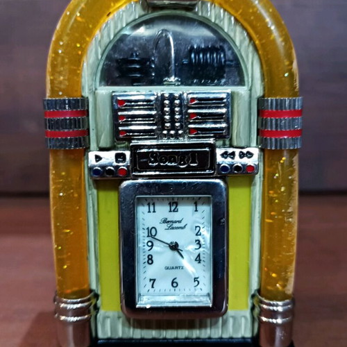 Jukebox enamel tabletop clock new