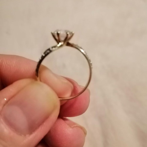 14K Gold Solitaire Ring new with 585 hallmark