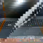  Asus vivobook laptop