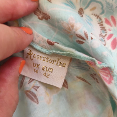 Accessorize vintage halter top butterfly floral size 42
