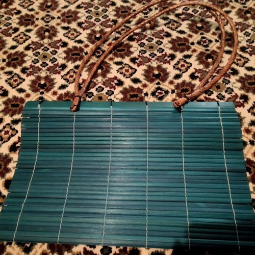 Shoulder bag like new, cypress color