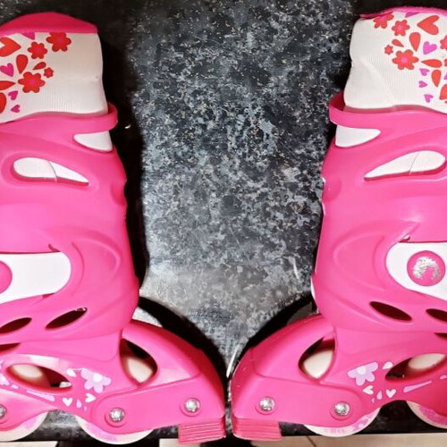 Amila adjustable kids skate like new, size 35-38