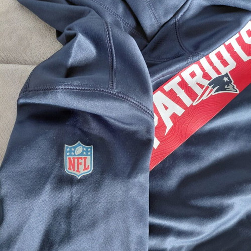 Nike New England Patriots sweatshirt size M new authentic