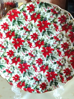 Christmas serving platter like new, porcelain