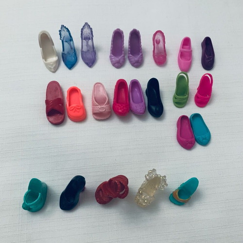 Large single doll shoes for Monster High and Disney dolls like new