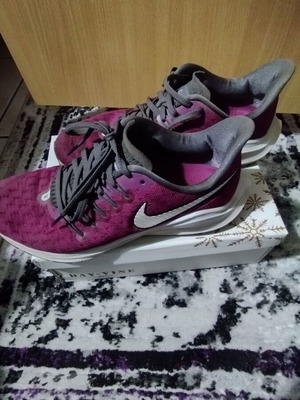 Nike Air Zoom Vomero 14 used purple athletic shoes size 38.5