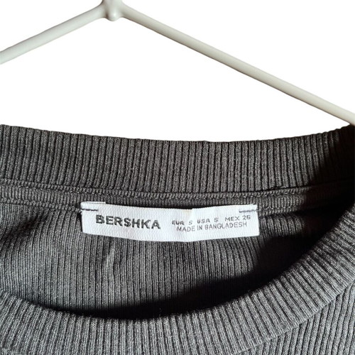 Bershka cropped blouse new, size S