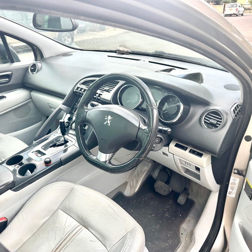 Peugeot 3008 2011 automatic like new