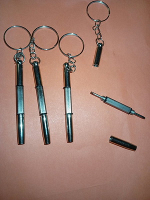 Multiscrewdriver keychains like new, set of 4 pieces