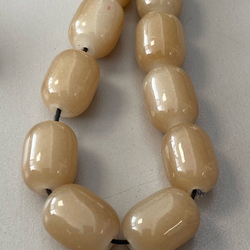 Collectible worry beads like new with dark beige glass beads 22 cm